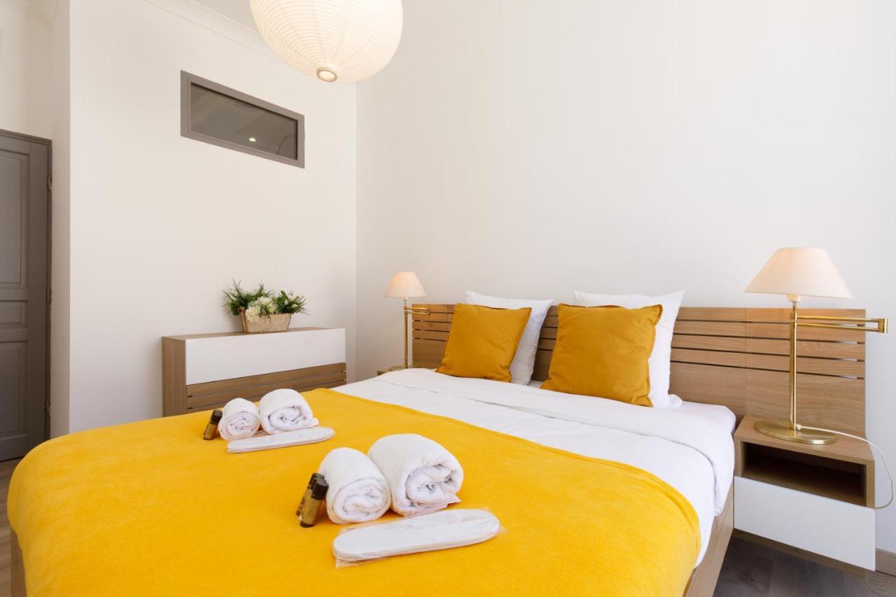 La Colline Yourhosthelper Cannes Bagian luar foto